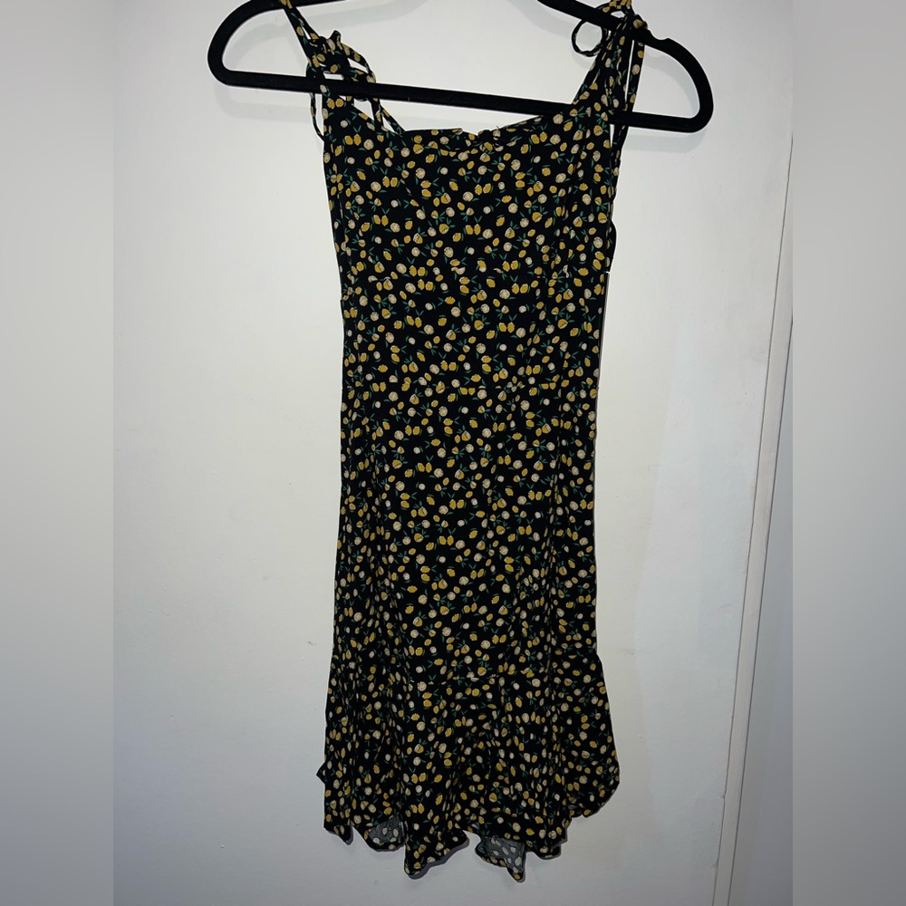 Lemon tie back dress